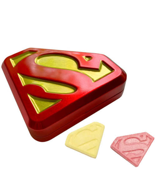 Superman Shield Cherry Sours Novelty Tin 17g