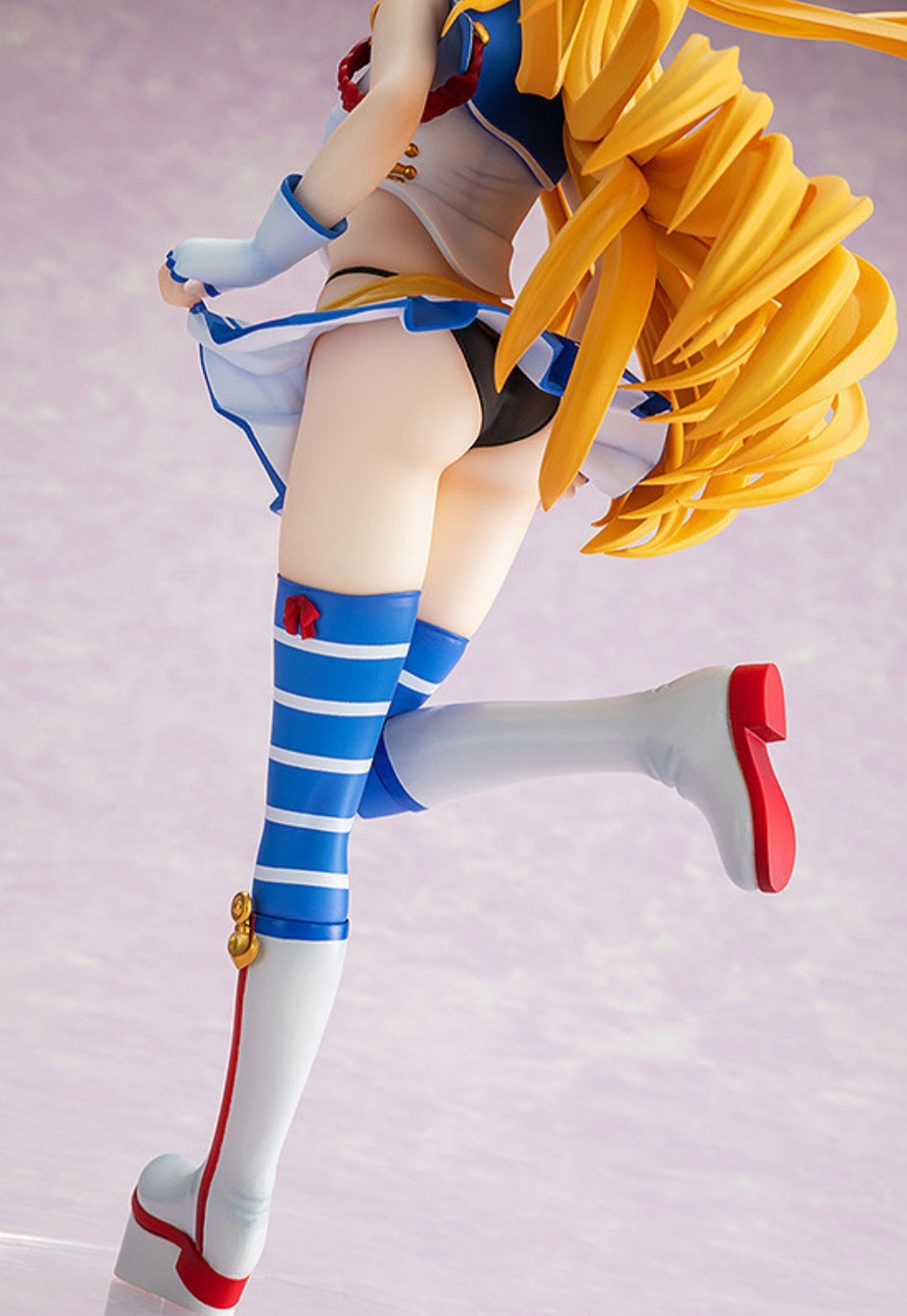 To Love Ru Darkness CAworks Golden Darkness Breezy Seaside Version 1/7 Scale